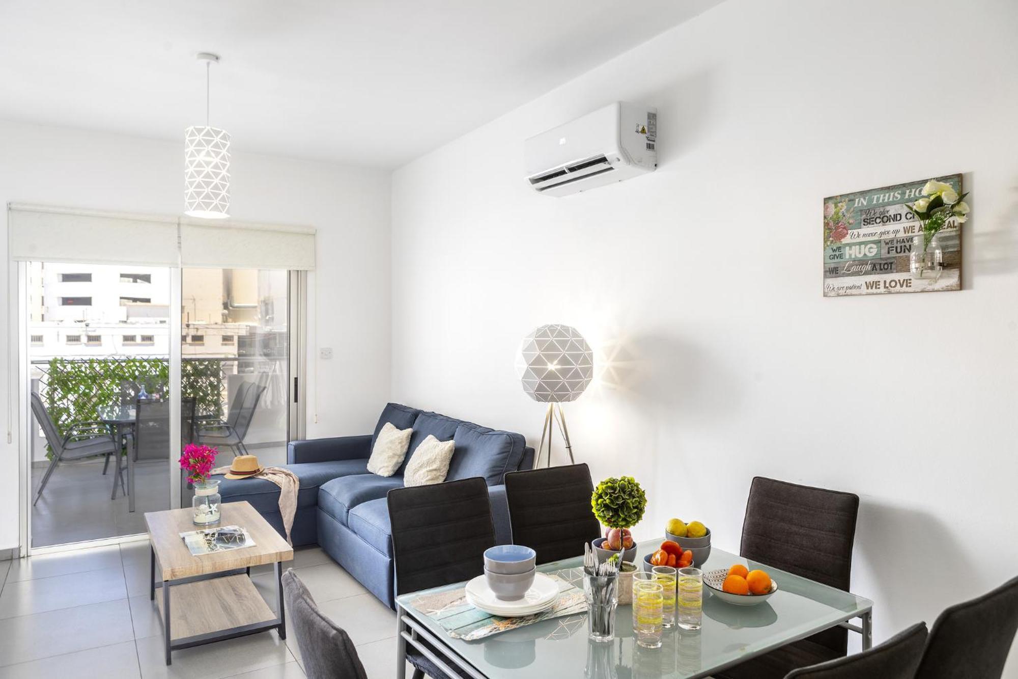 Airbnsea City Centre Side Sea View Apartments Larnaca Exterior photo