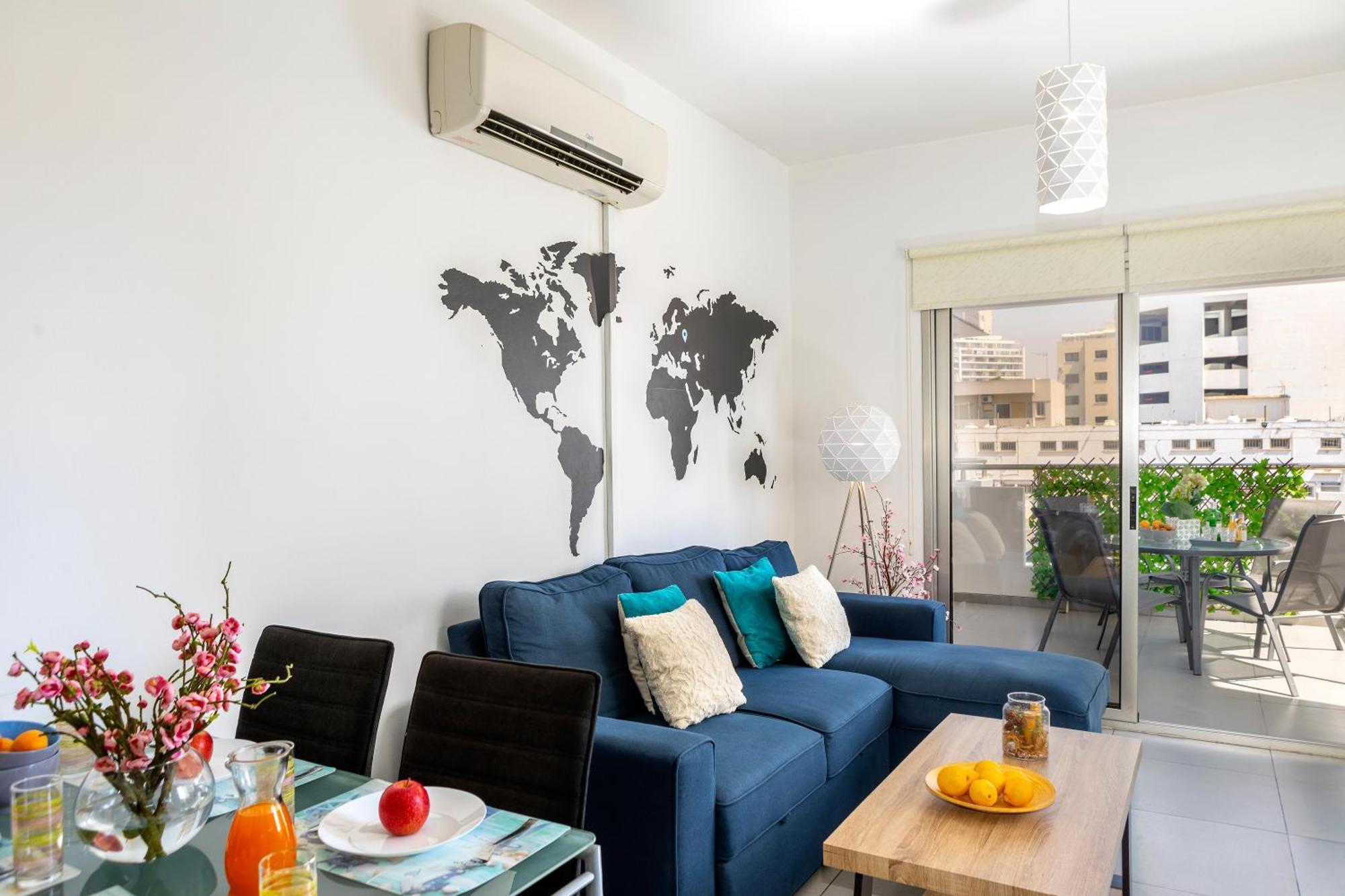 Airbnsea City Centre Side Sea View Apartments Larnaca Exterior photo