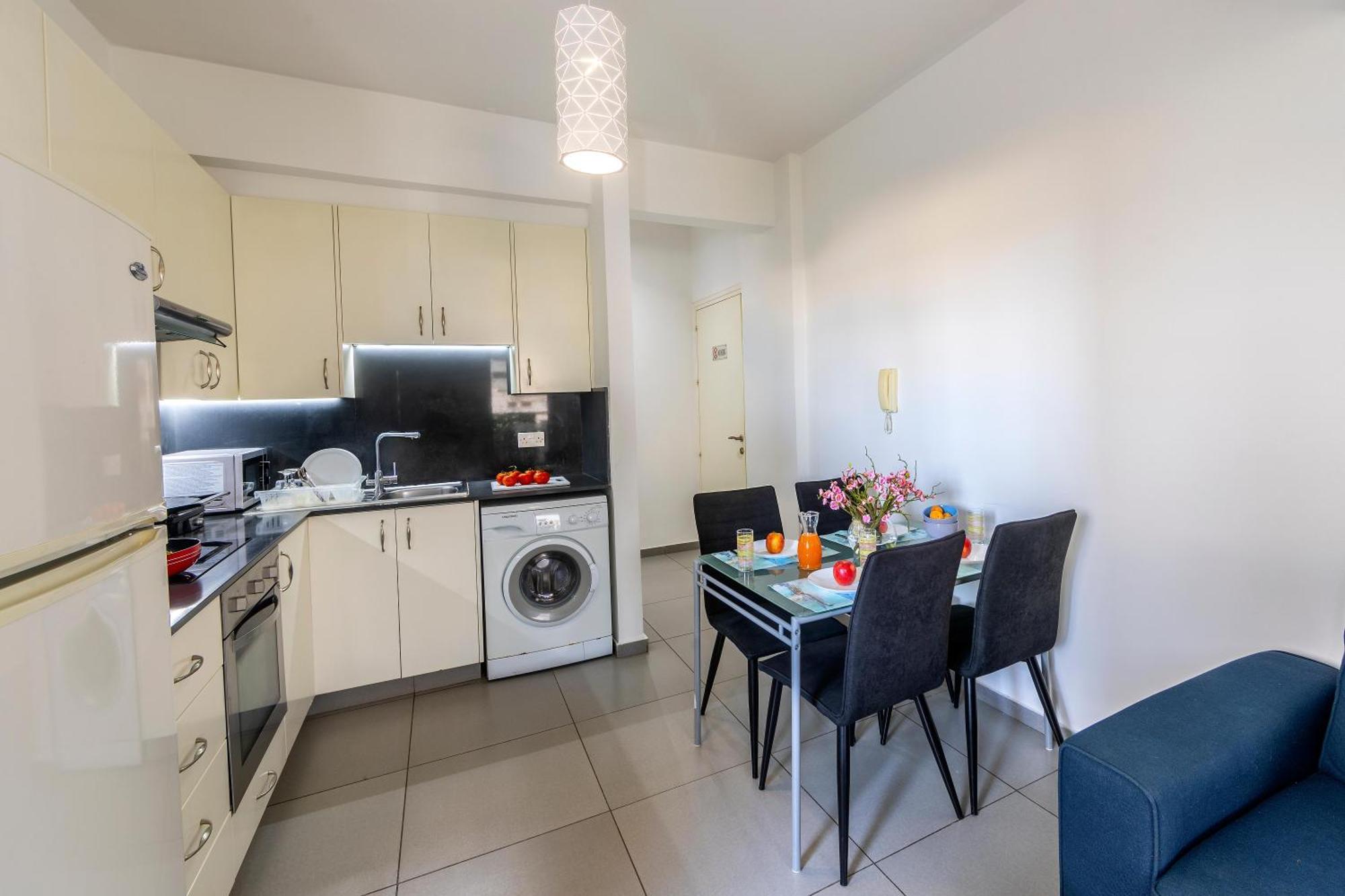 Airbnsea City Centre Side Sea View Apartments Larnaca Exterior photo